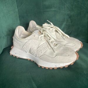 New balance 327 sneakers